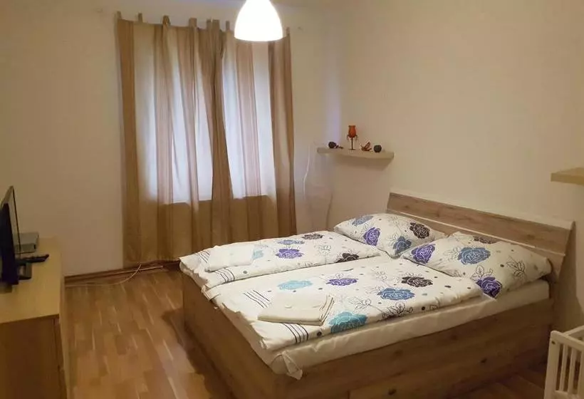 Hostel Opletalova