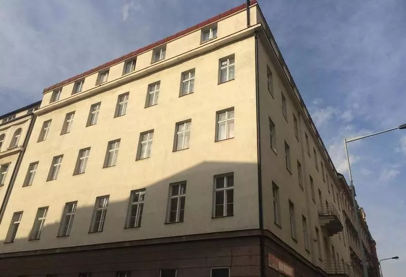 Hostel Opletalova