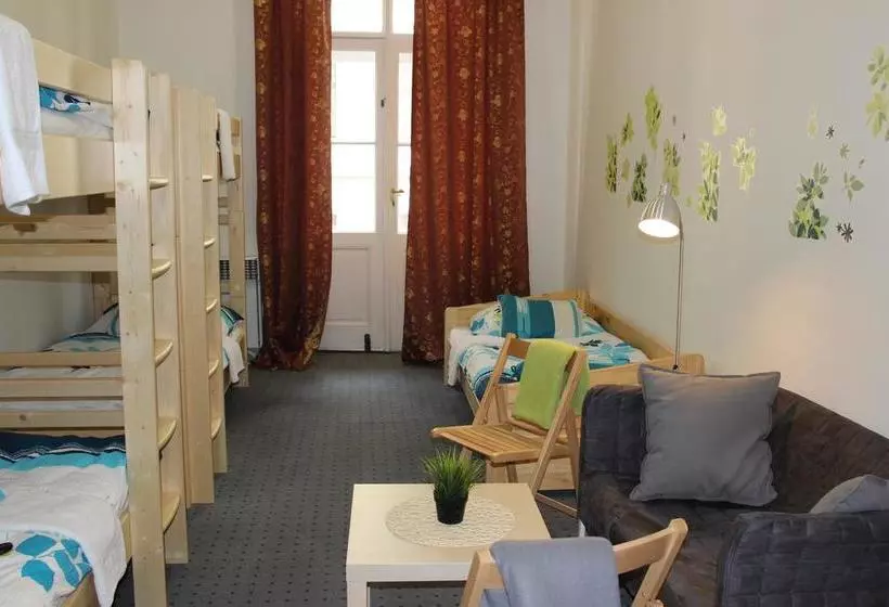 Hostel Opletalova