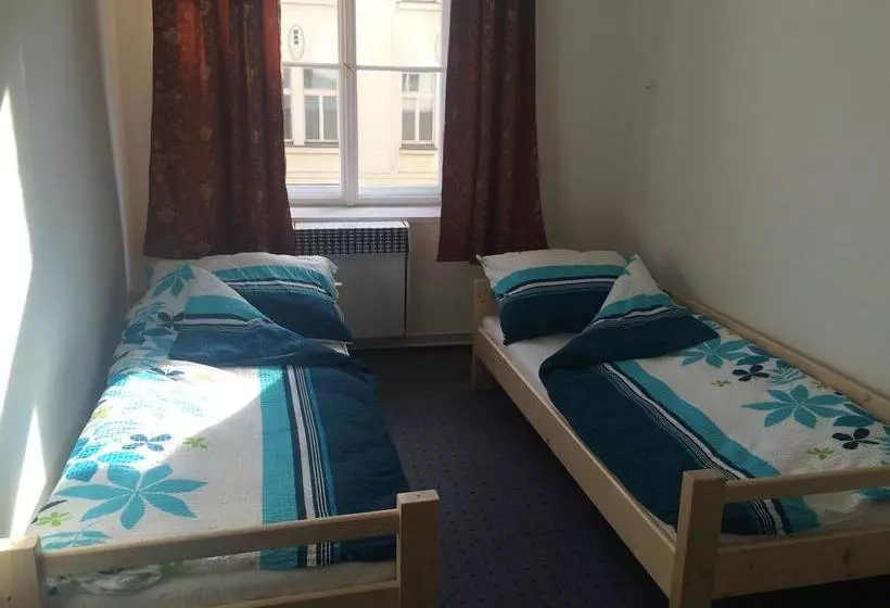 Hostel Opletalova