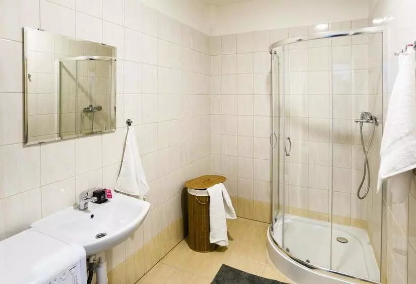 Hostel Opletalova