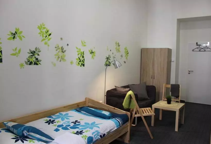 Hostel Opletalova
