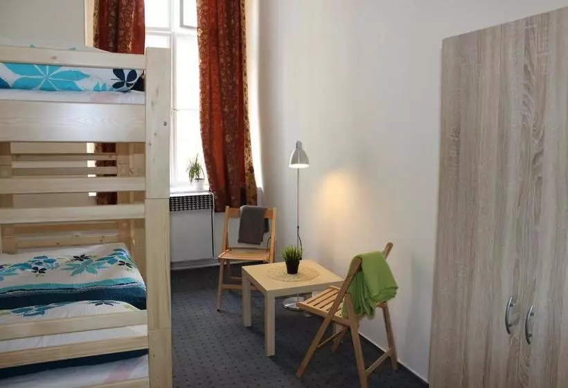 Hostel Opletalova