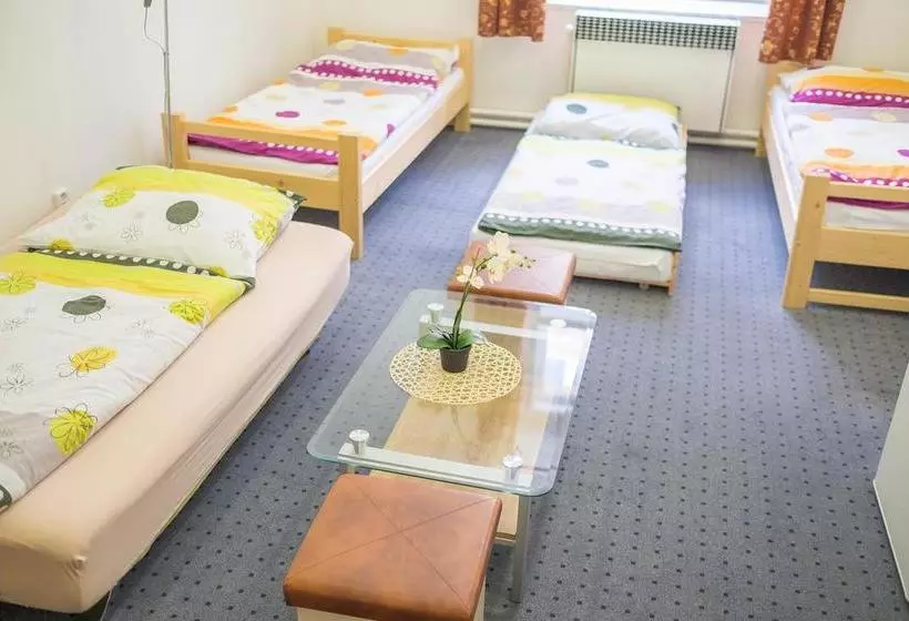 Hostel Opletalova