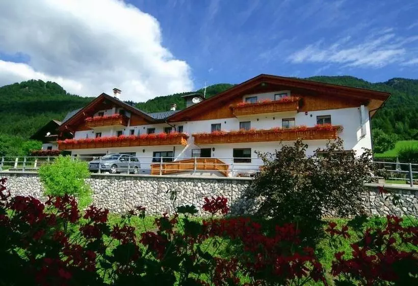 ホテル Al Sole Albergo Ristorante