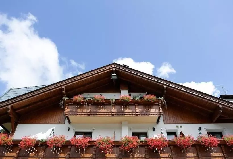 ホテル Al Sole Albergo Ristorante