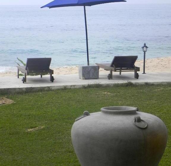 هتل Amanda Beach Villas