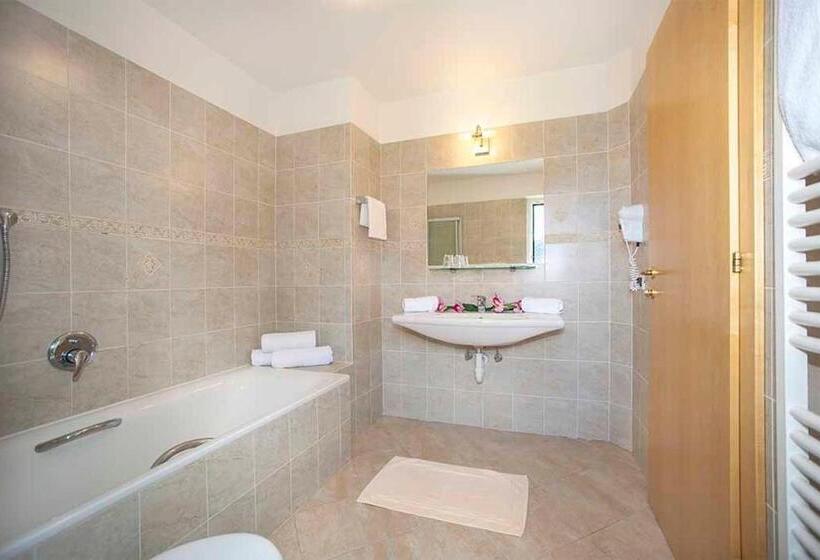 בית מלון כפרי Garni Morene