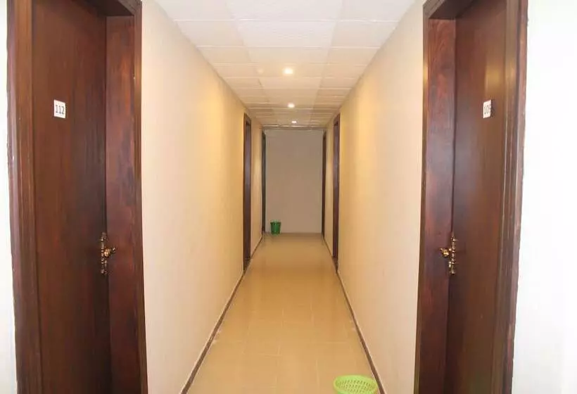 ホテル Green Palace Colombo