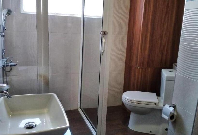 Hotel Mirissa Regent