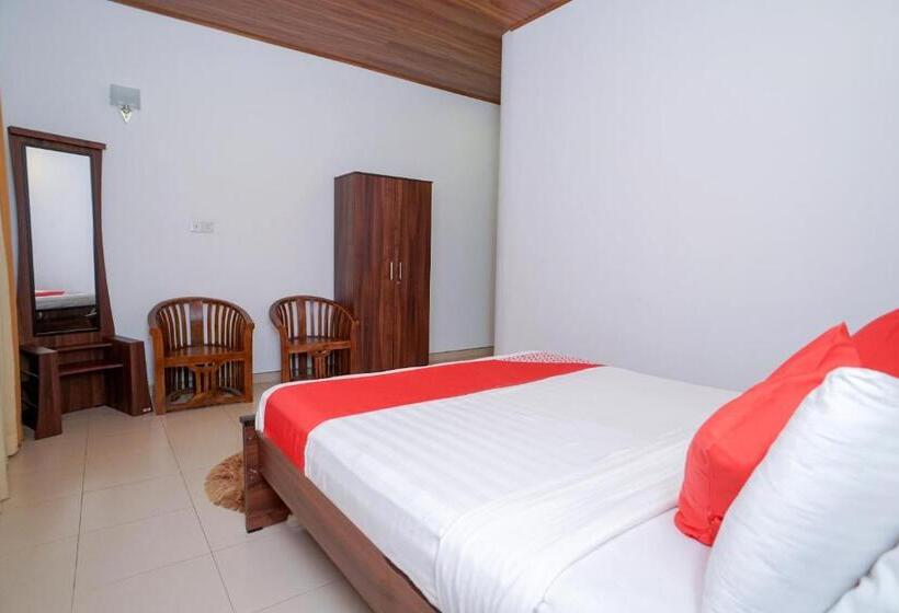 Hotel Mirissa Regent