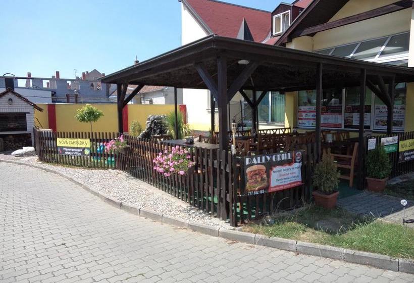 ホテル & Spa Centrum Palmira