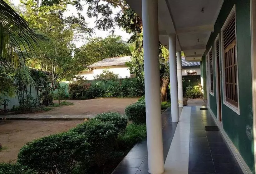 Hotel Summer Set Inn