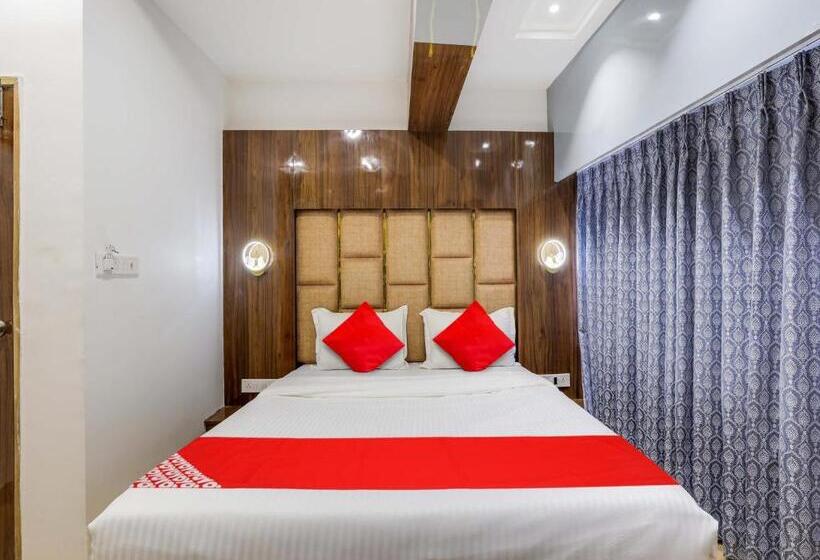 Oyo Hotel Bhanu Villa