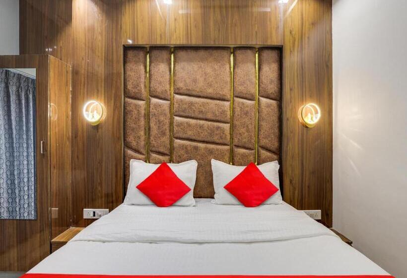 Oyo Hotel Bhanu Villa