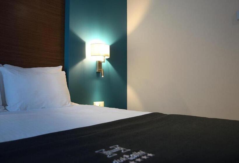 בית מלון כפרי Dukagjini