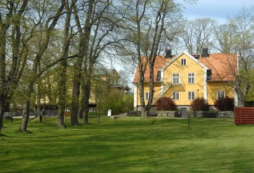 ユースホステル Valla Folkhögskola