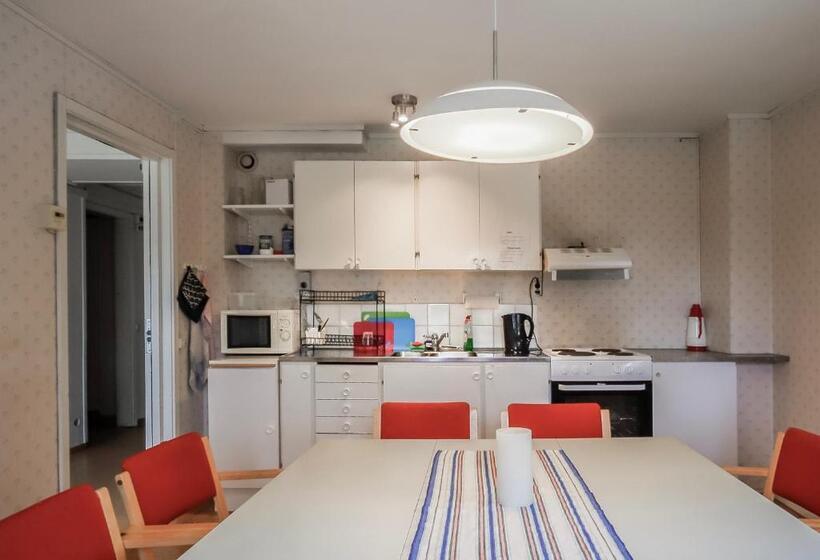 Borrgården Hostel