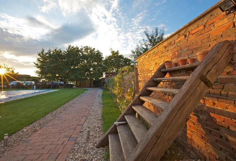 ホテル Garni Klaret