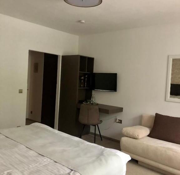 ホテル Garni Klaret