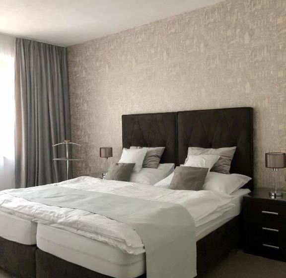 ホテル Garni Klaret