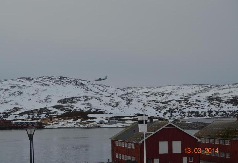 בית מלון כפרי Mehamn Arctic