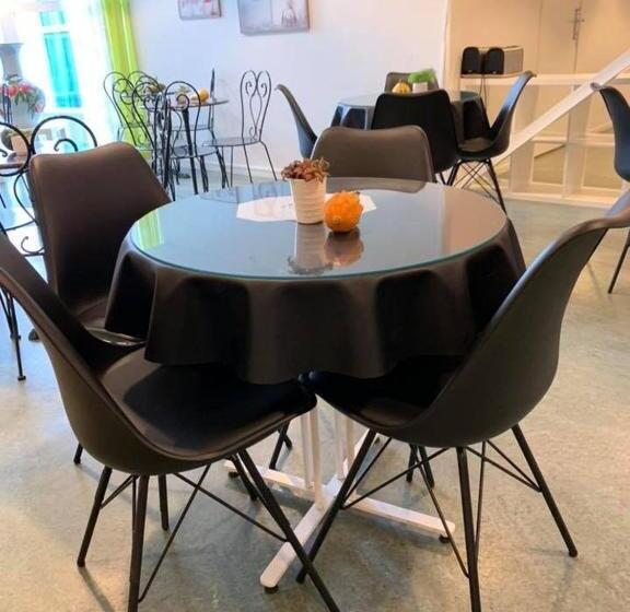 Pronova Hotell & Vandrarhem