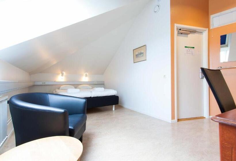 Pronova Hotell & Vandrarhem