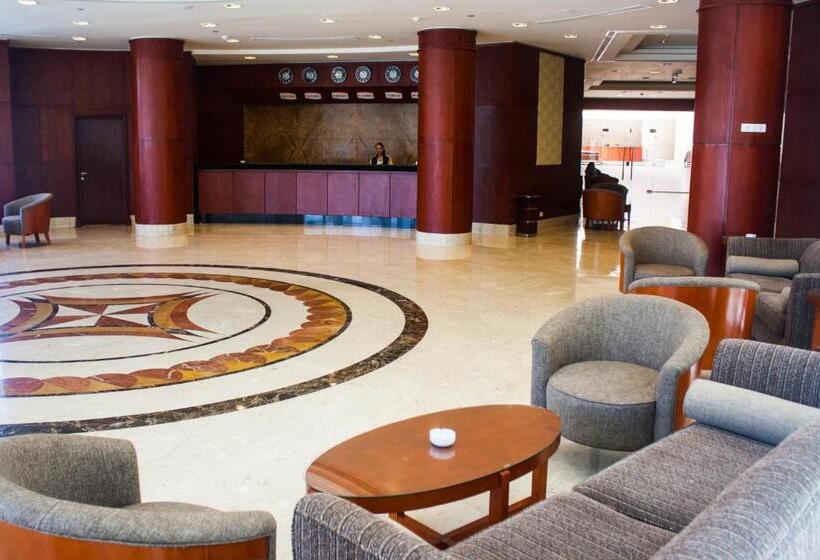 استراحتگاه Beau Site Belle Vue