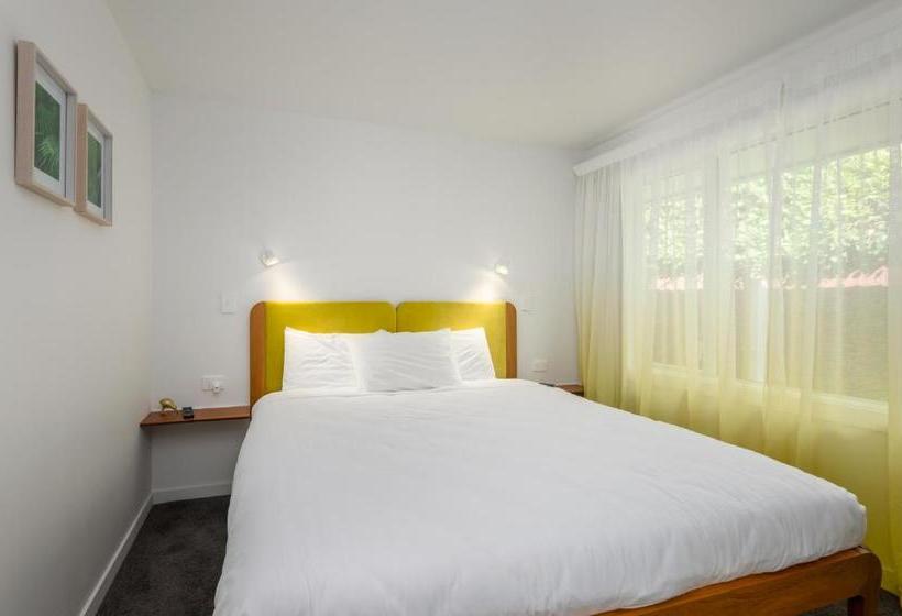 מוטל The Adelphi