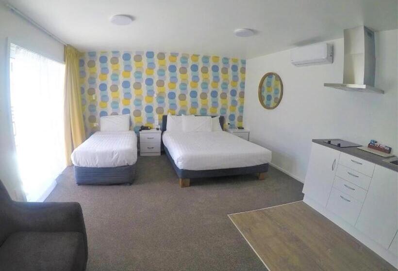 מוטל The Adelphi