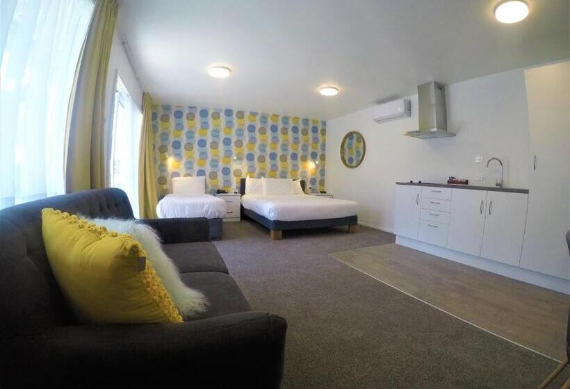 מוטל The Adelphi