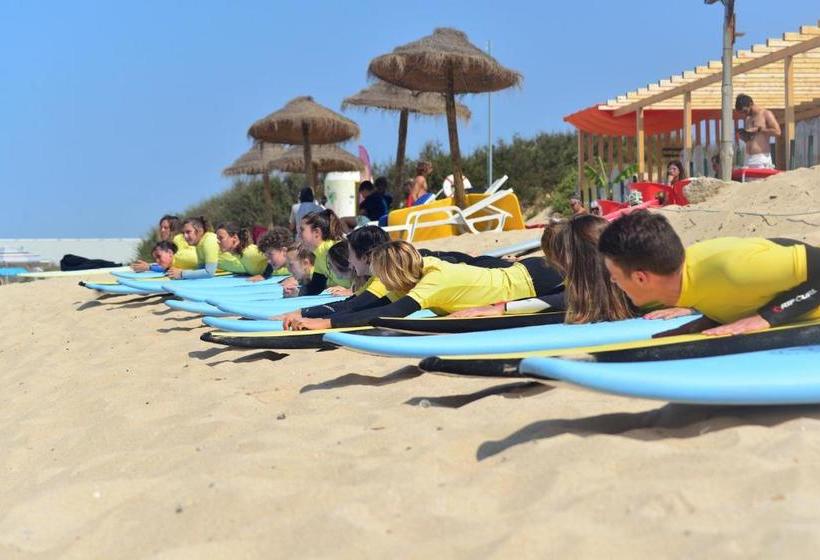 Общежитие Next Level Surf Camp