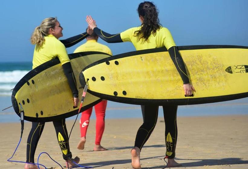 Общежитие Next Level Surf Camp