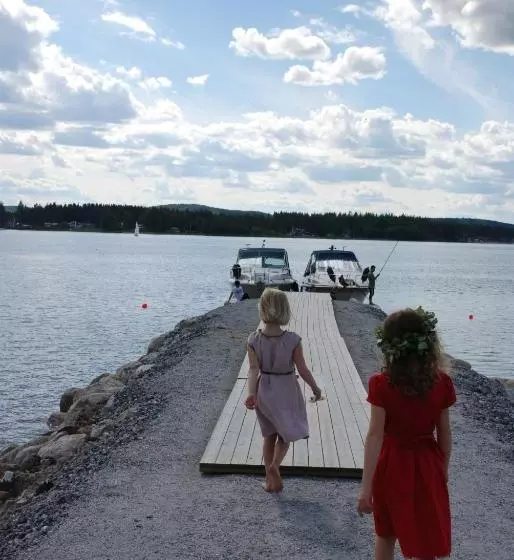 Retkeilymaja Storstrand Kursgård