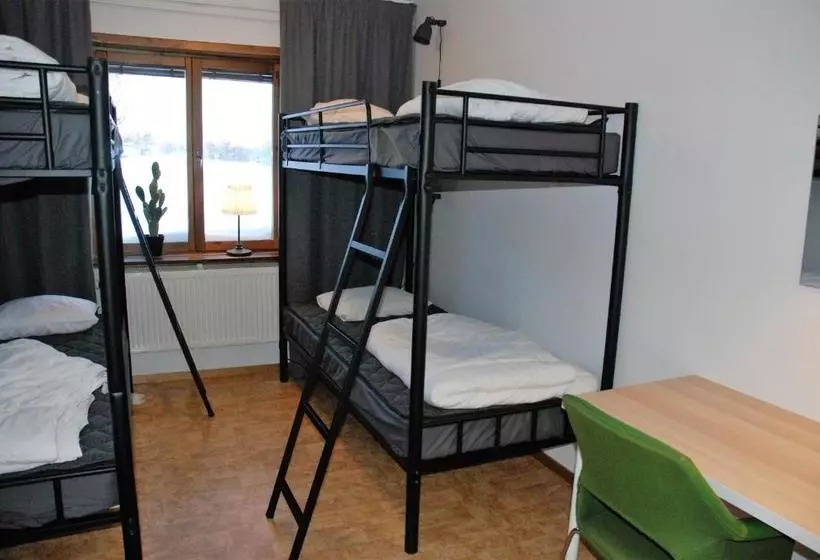 Retkeilymaja Storstrand Kursgård