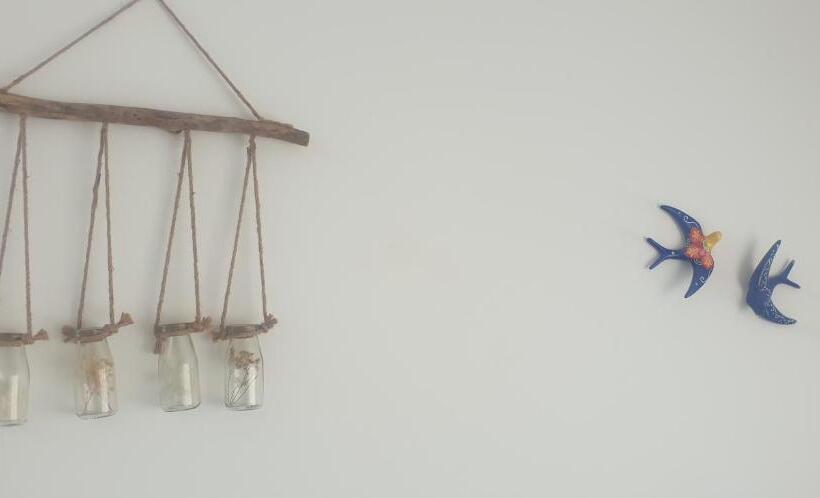 تختخواب و صبحانه 100 Contos