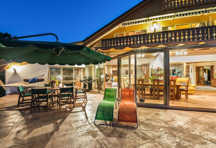 ベッドアンドブレックファースト Chalet Romantica