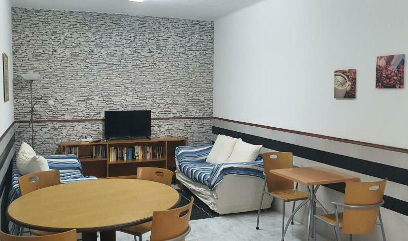 مبيت وإفطار Sunny House