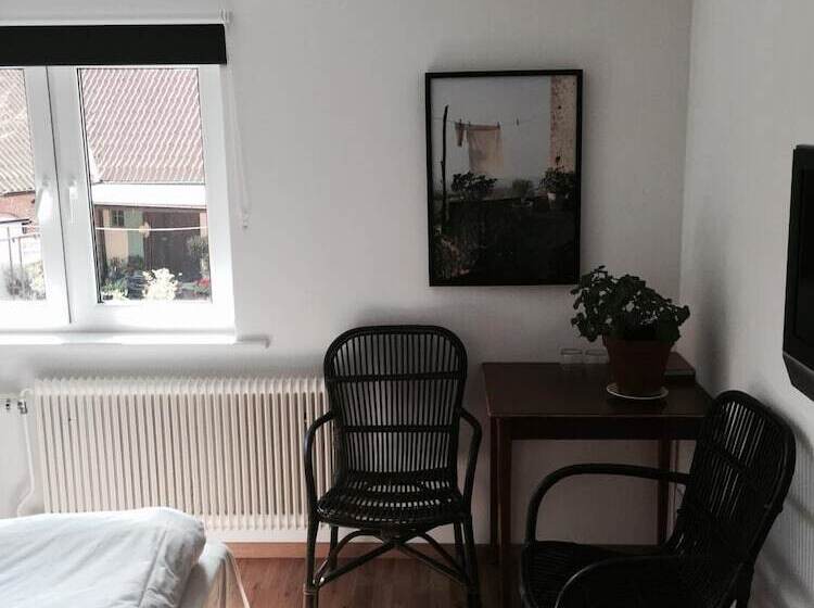 هتل Gårdens & Apotekarns B&b