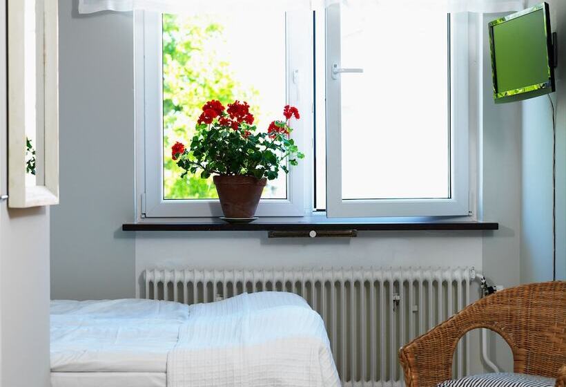 هتل Gårdens & Apotekarns B&b