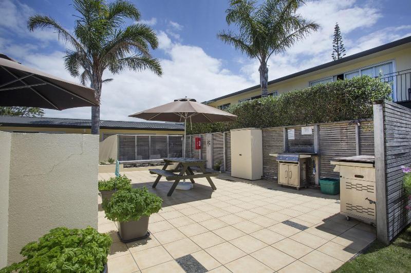 Palm Pacific Resort & Motel