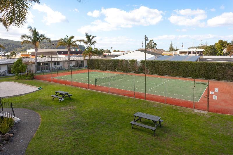 Palm Pacific Resort & Motel