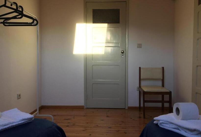 Residencial Avenida Hostel