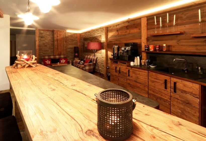 Amber Ski In/out Hotel & Spa