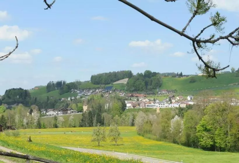 Aamiaismajoitus (B&B) Bnb Alpenblick