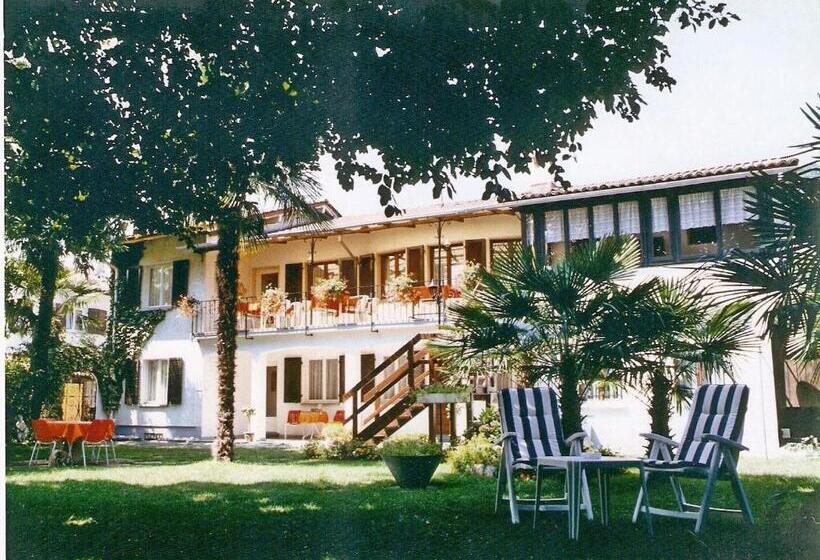 مبيت وإفطار Garni Molinazzo