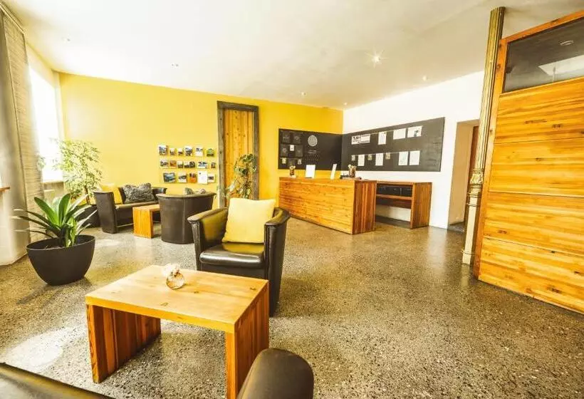 Curuna Hotel Garni B&b