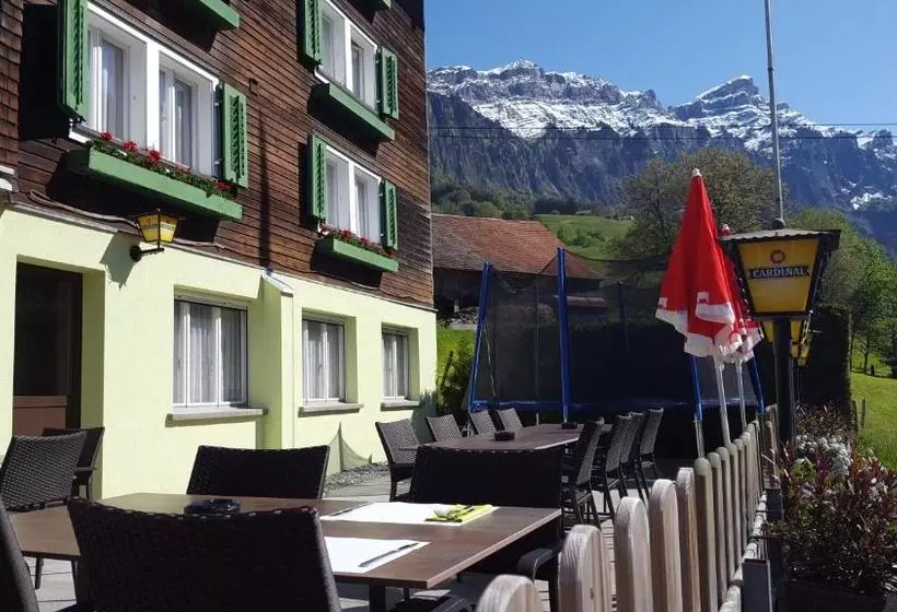 ホテル Alpenblick Muotathal