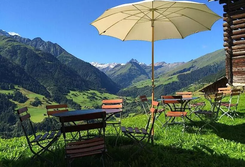 Hotelli Alpina